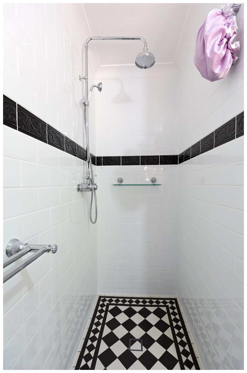 Cashmere ensuite shower twin shower unit feature tile traditional floor tiles